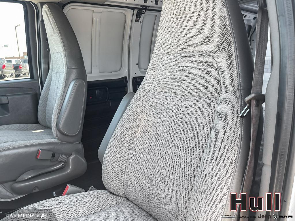 2023 Chevrolet Express 3500 Work Van, Toronto, Cash