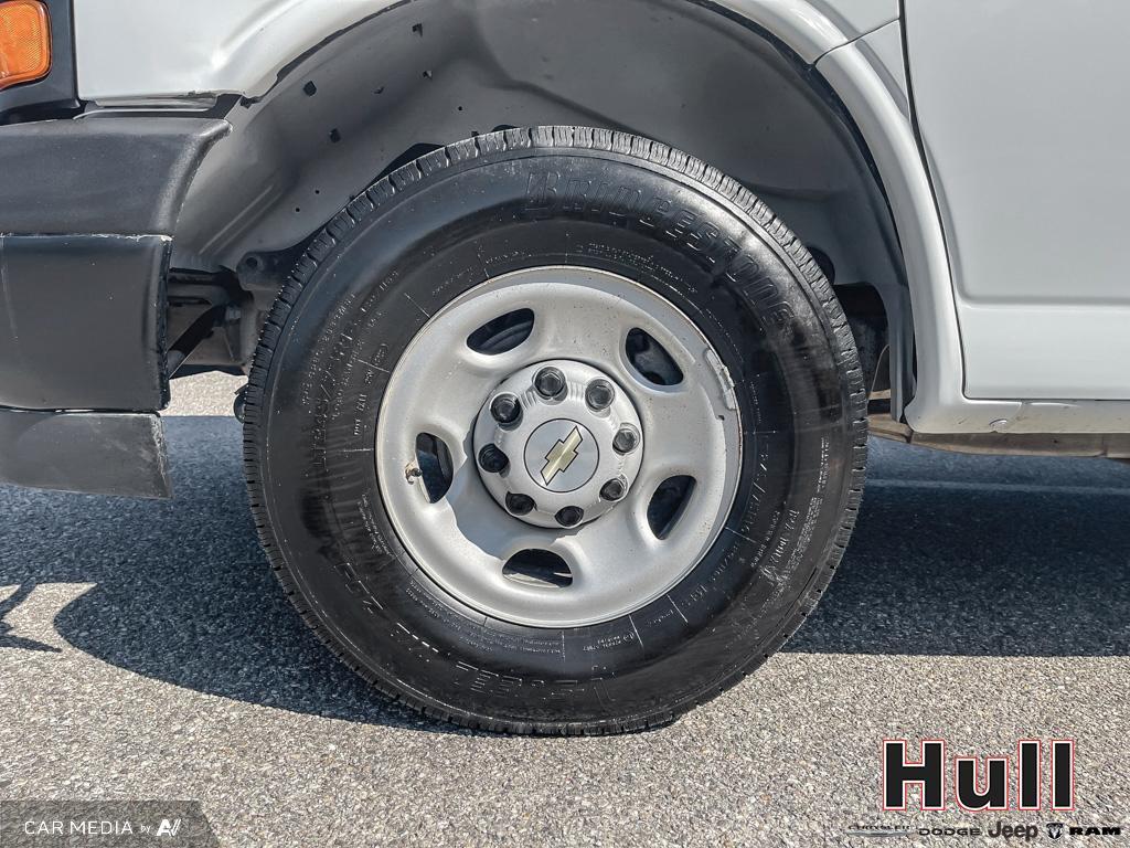 2023 Chevrolet Express 3500 Work Van, Toronto, Cash