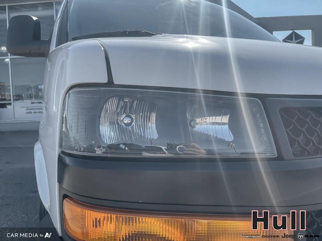 2023 Chevrolet Express 3500 Work Van, Toronto, Cash