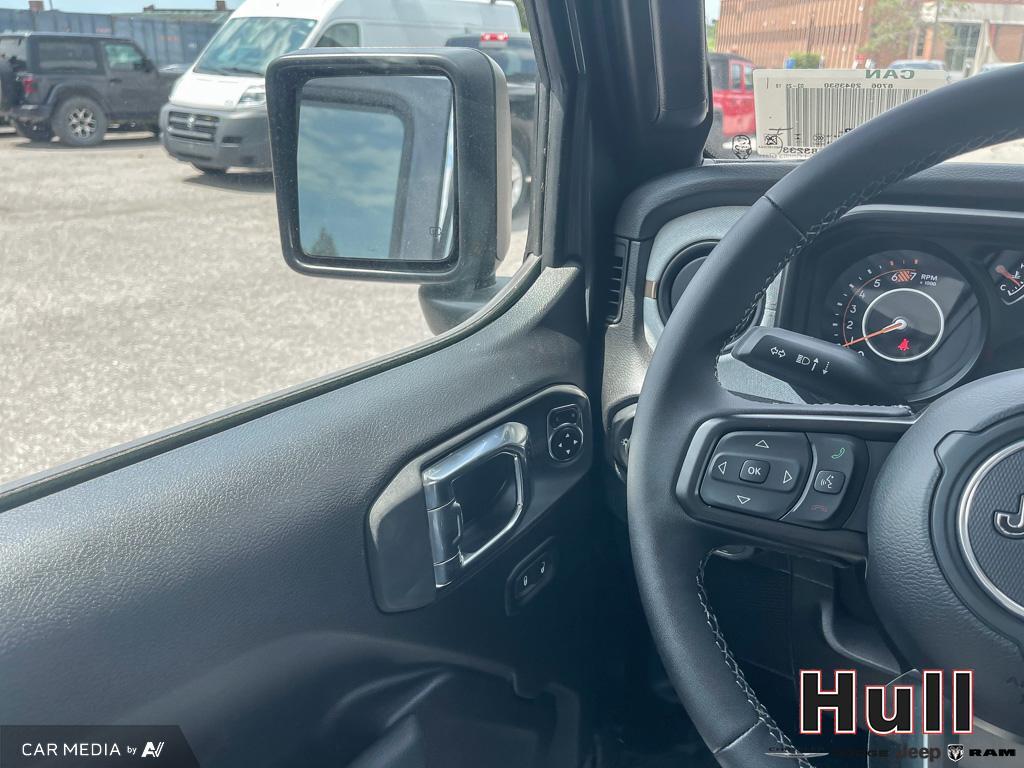 2025 Jeep Wrangler 4-Door Willys, Toronto, Cash