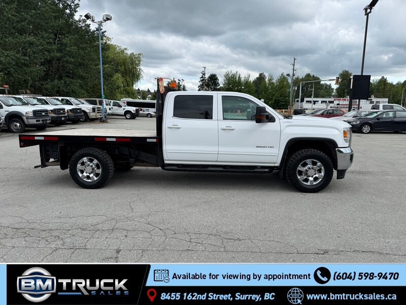 2018 GMC Sierra 3500HD SLE / Crew Cab / Flat Deck / 4x4