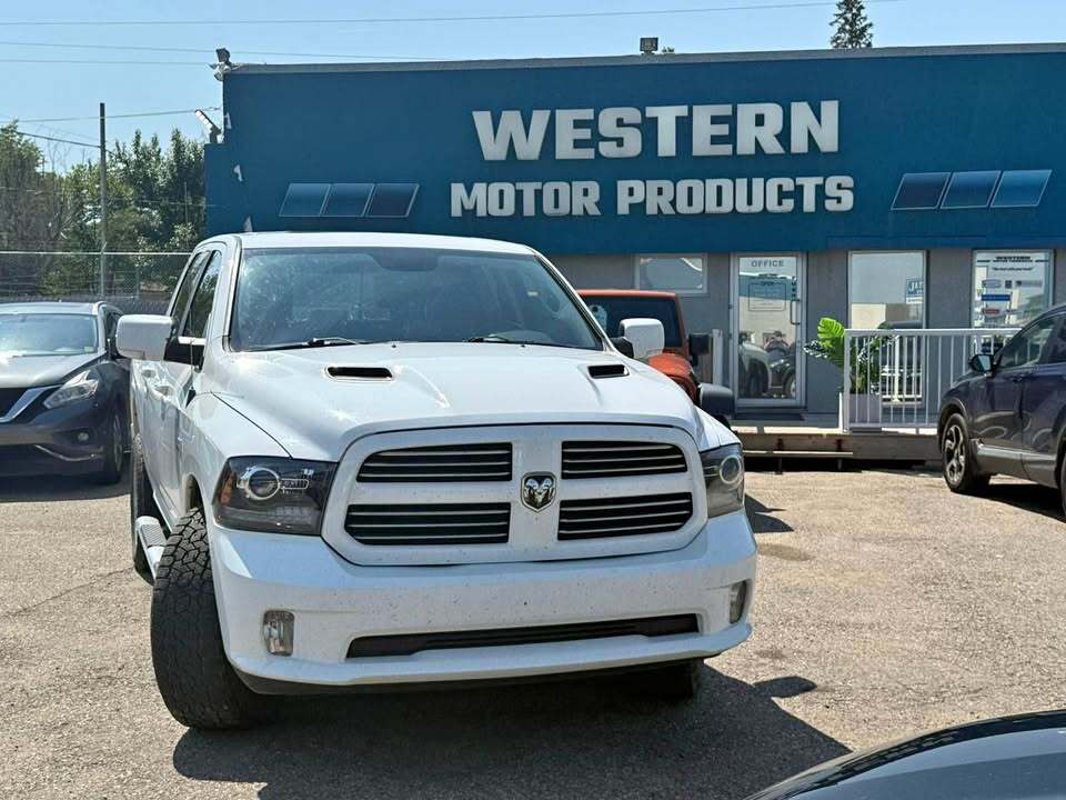 2017 Ram 1500 4WD Crew Cab 140.5  Sport