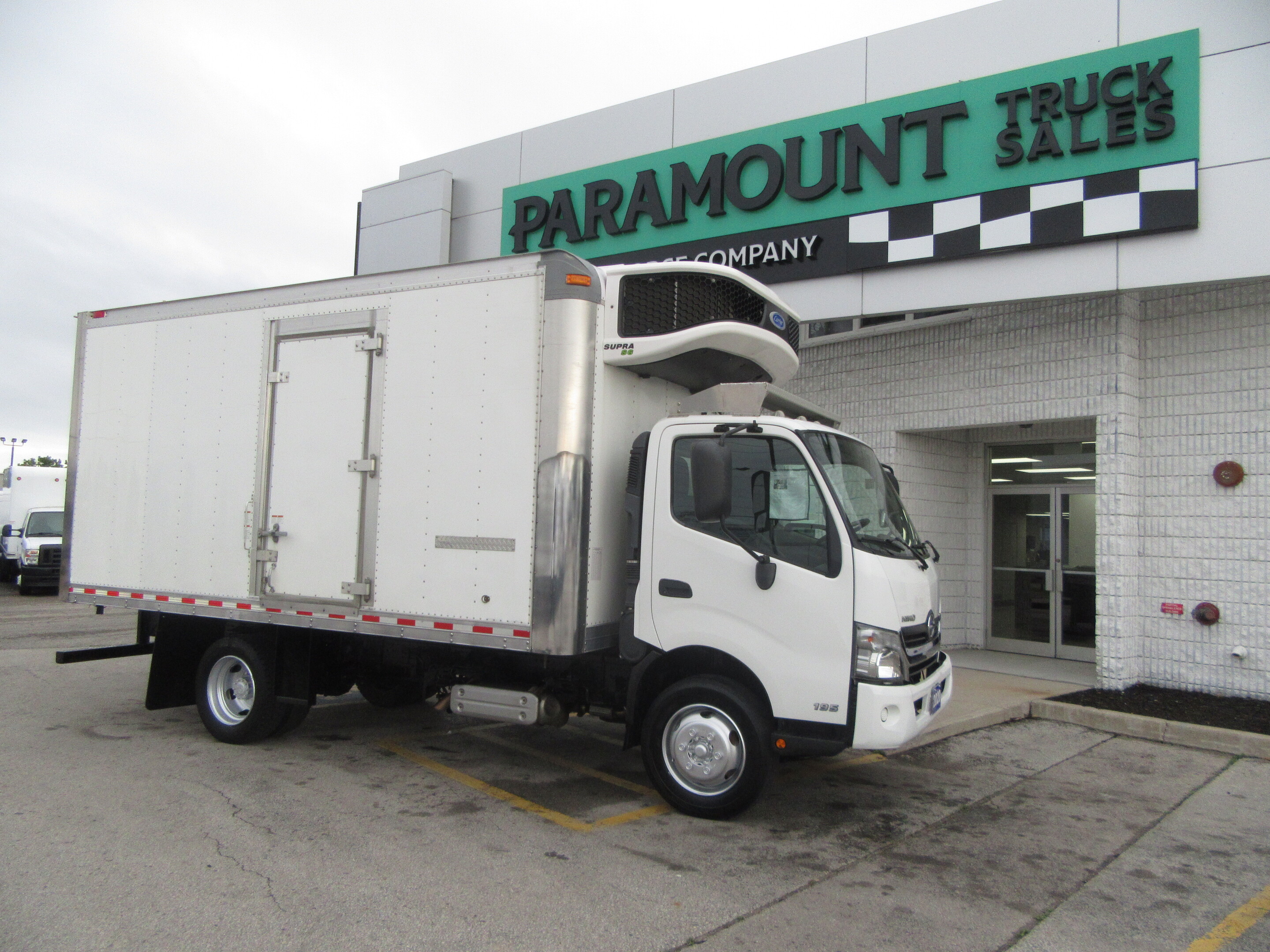 2019 Hino 195 DIESEL 16FT BOX SIDE DOOR LOW TEMP REEFER SYSTEM