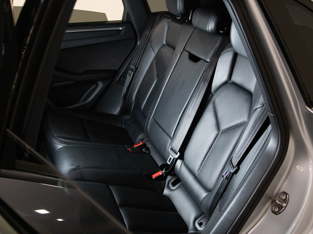 2017 Porsche Macan PREMIUM PLUS PKG   20 IN WHEELS   BOSE, Toronto, Cash