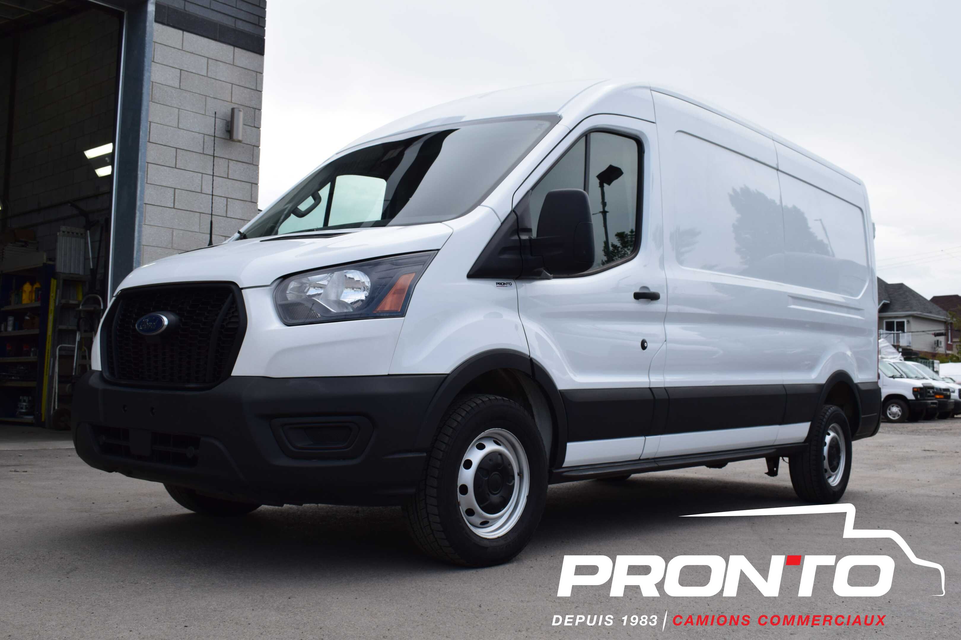 2021 Ford Transit Cargo Van T-250 148WB ** Med Roof ** Bluetooth ** 