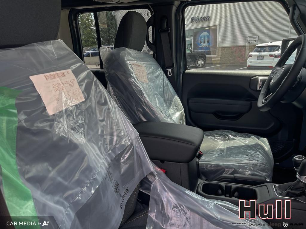 2025 Jeep Wrangler 4-Door Willys, Toronto, Cash