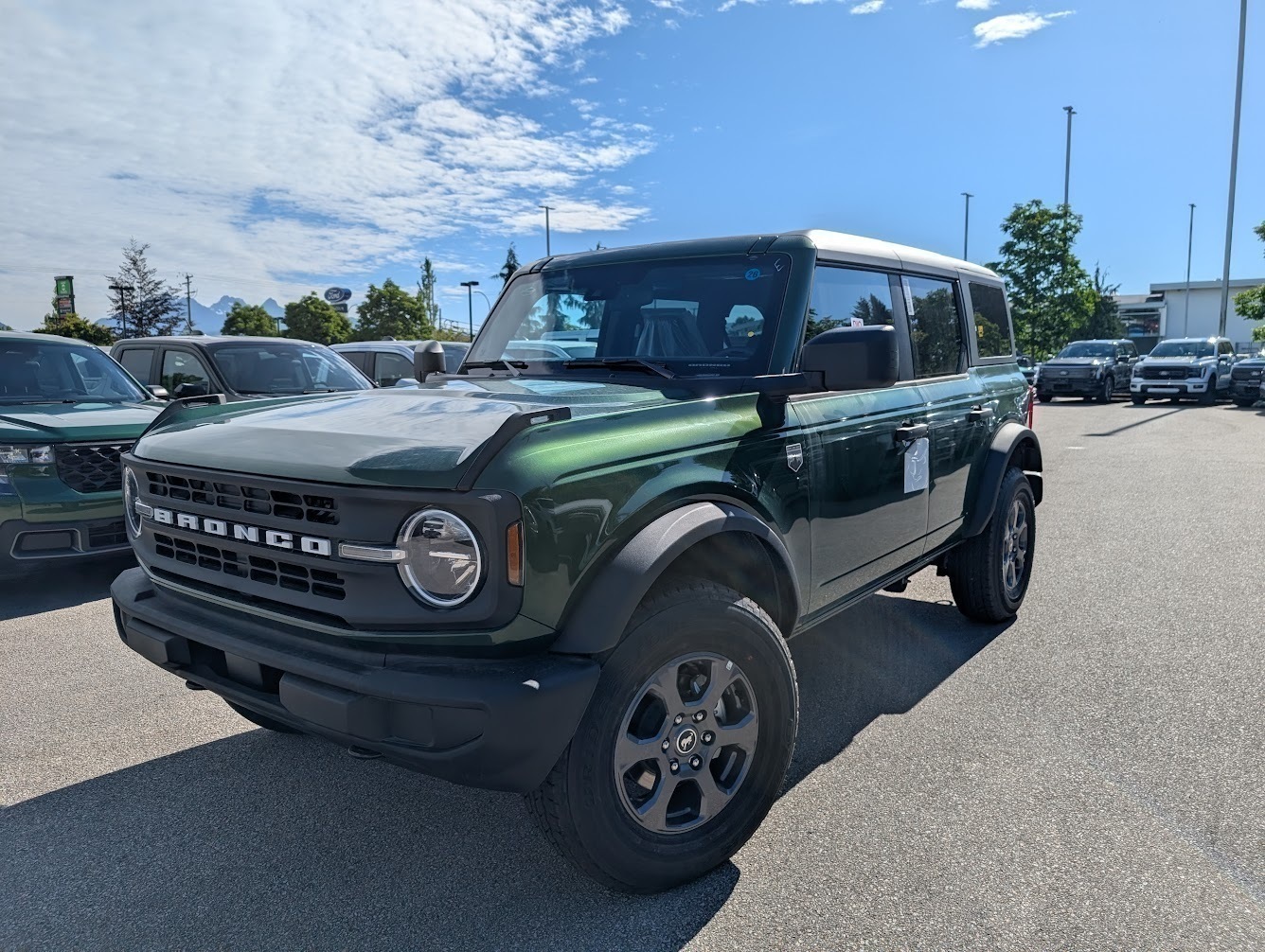 2025 Ford Bronco Big Bend  - Mid Pkg, Moulded-in-Colour Hard Top