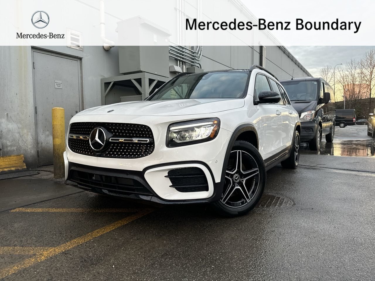 2025 Mercedes-Benz GLB250 4MATIC SUV AMG Line W/Night Package | Exclusive Tr