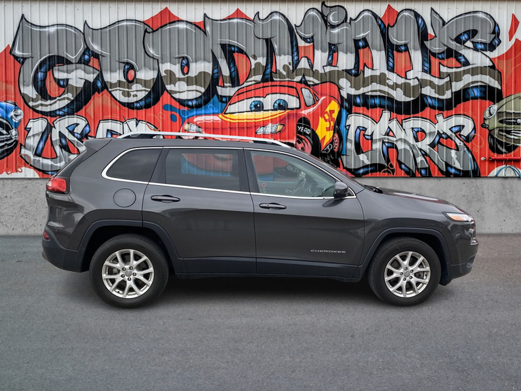 2015 Jeep Cherokee NORTH EDITION, 4X4, HEATED SEATS/ WHEEL, NAV!