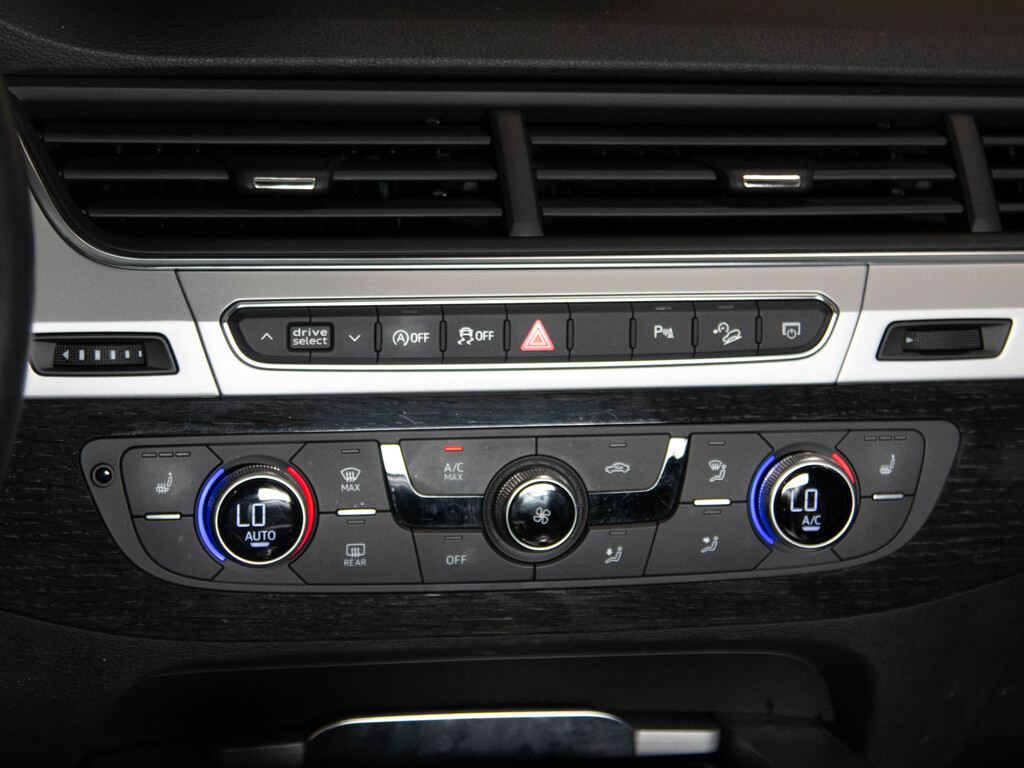 2019 Audi Q7 55 Komfort, Toronto, Cash