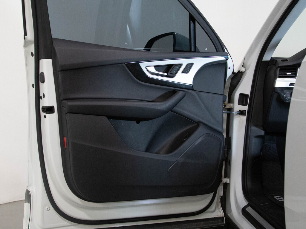 2019 Audi Q7 55 Komfort, Toronto, Cash