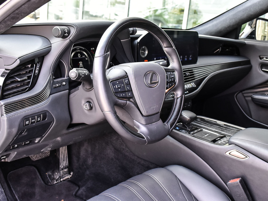 2022 Lexus LS 500h 500h, Toronto, Cash