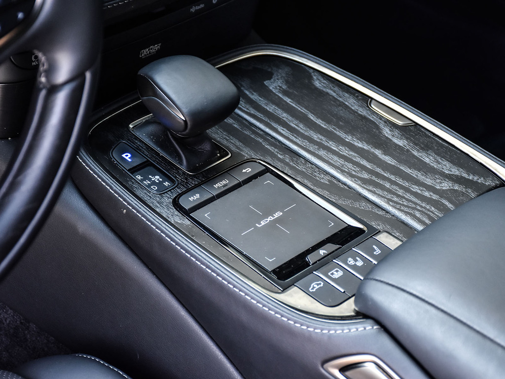 2022 Lexus LS 500h 500h, Toronto, Cash