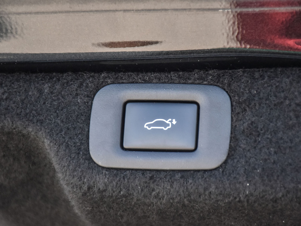 2022 Lexus LS 500h 500h, Toronto, Cash