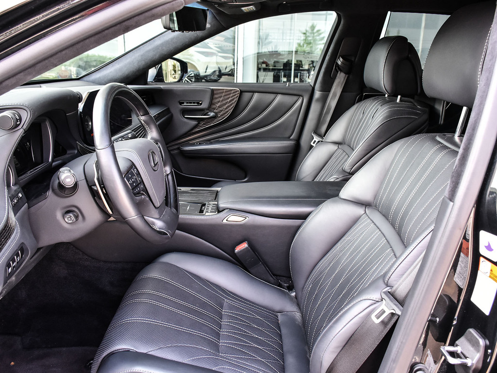 2022 Lexus LS 500h 500h, Toronto, Cash