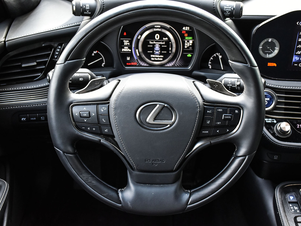 2022 Lexus LS 500h 500h, Toronto, Cash