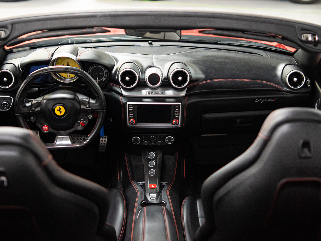 2017 Ferrari California T, Toronto, Cash