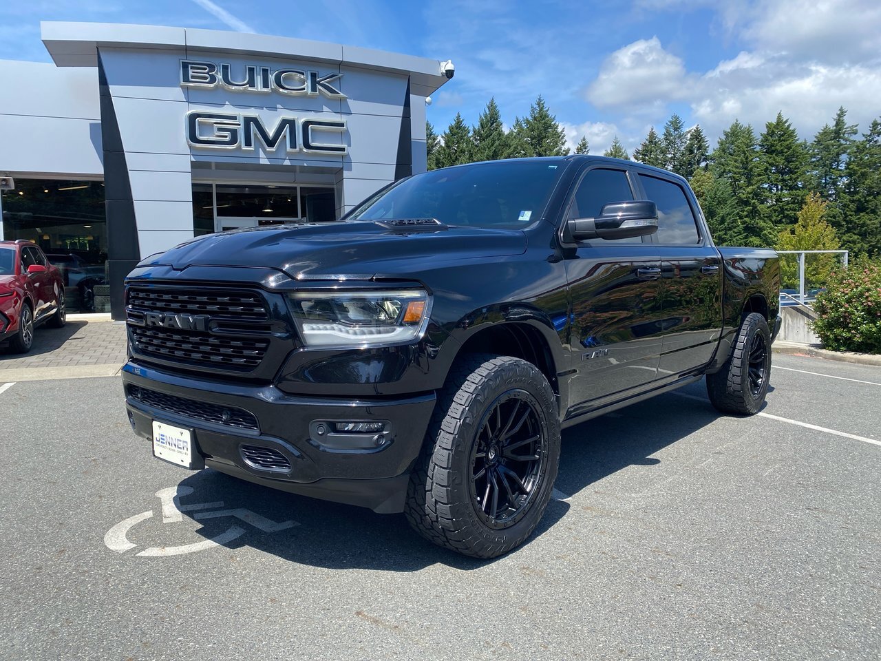 2022 Ram 1500 SPORT 