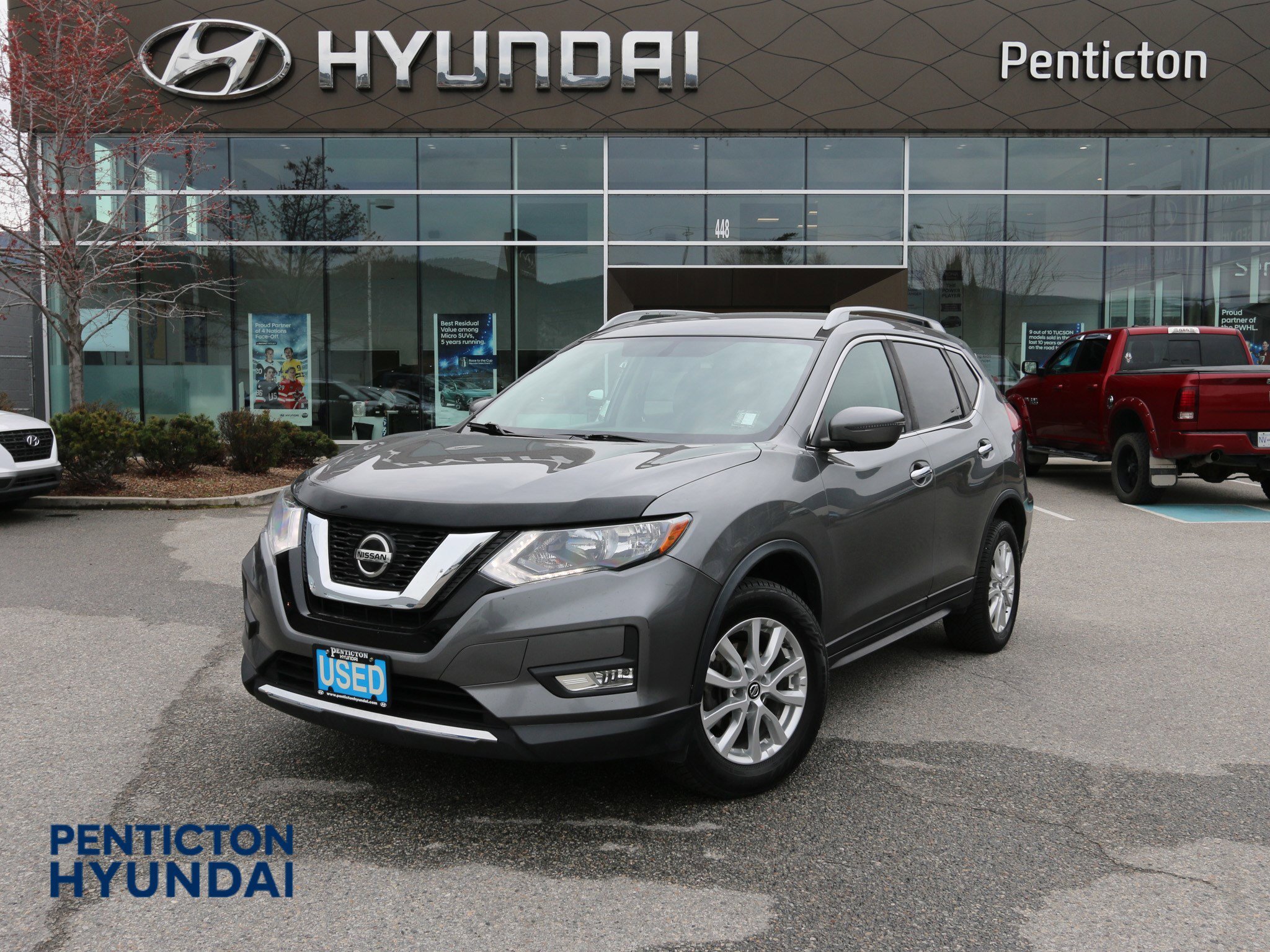 2018 Nissan Rogue SV  | POWER WINDOWS | CLOTH SEATS | KEYLESS START 