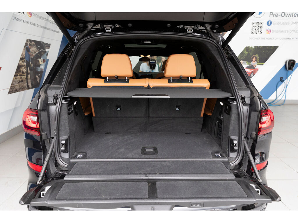 2022 BMW X7 xDrive40i, Vancouver, Cash