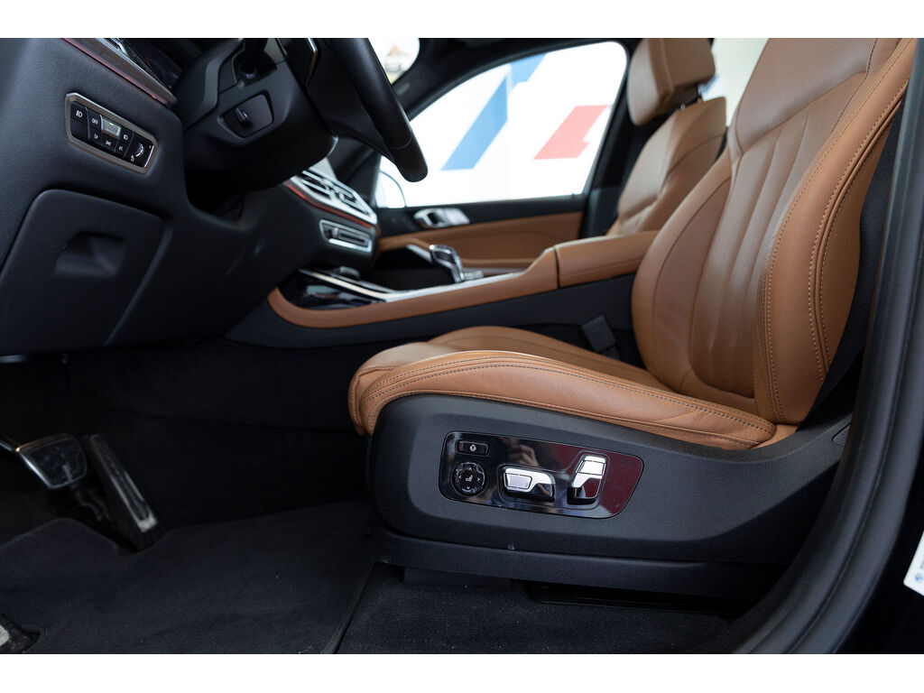 2022 BMW X7 xDrive40i, Vancouver, Cash