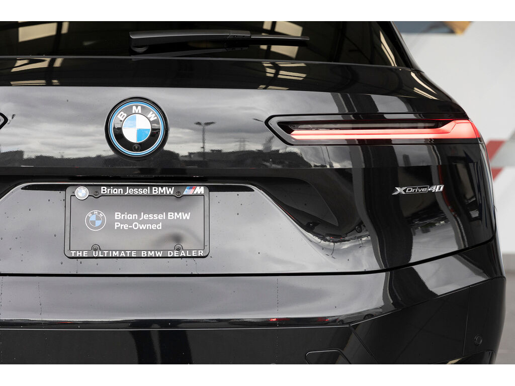 2025 BMW iX xDrive40, Vancouver, Cash