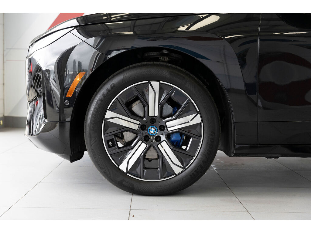 2025 BMW iX xDrive40, Vancouver, Cash