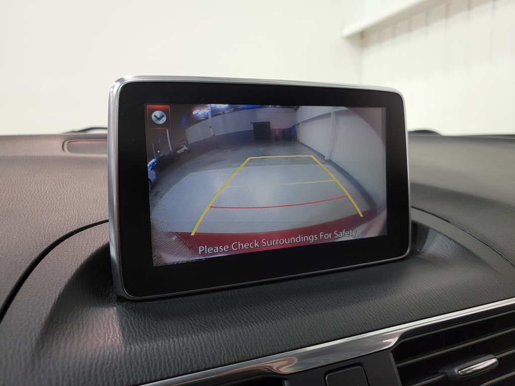 Mazda Mazda3 2015