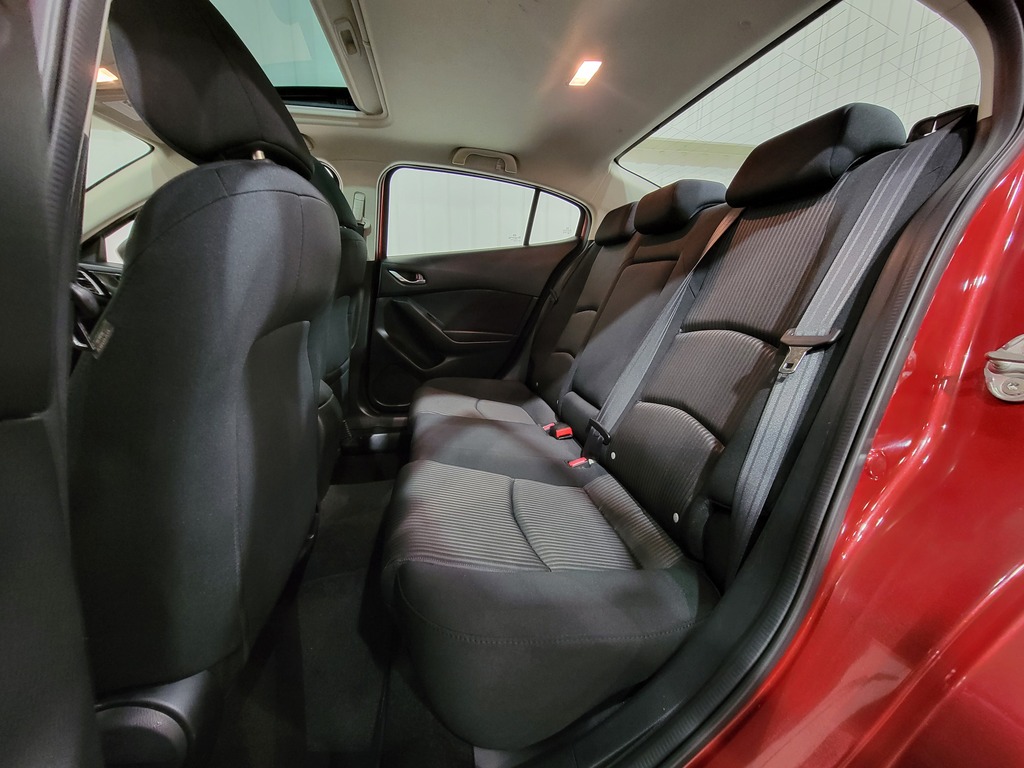 Mazda Mazda3 2015