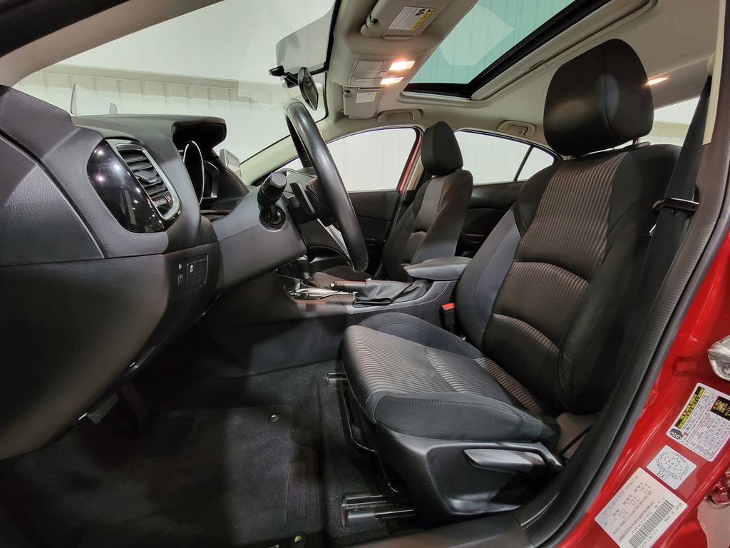 Mazda Mazda3 2015