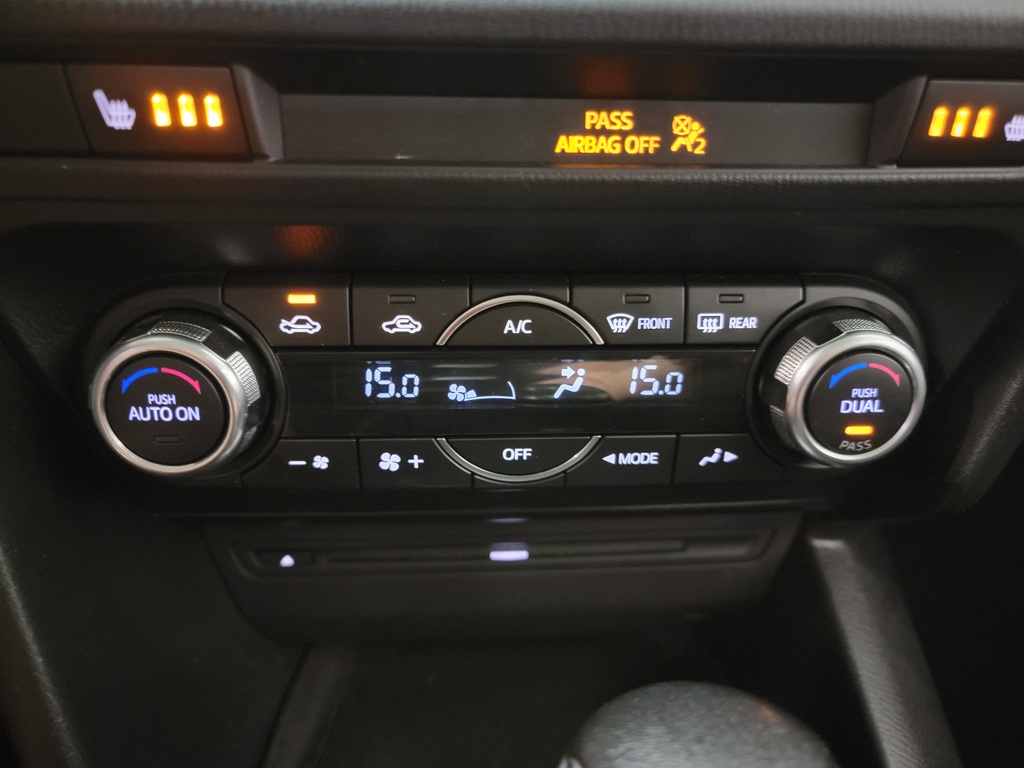 Mazda Mazda3 2015