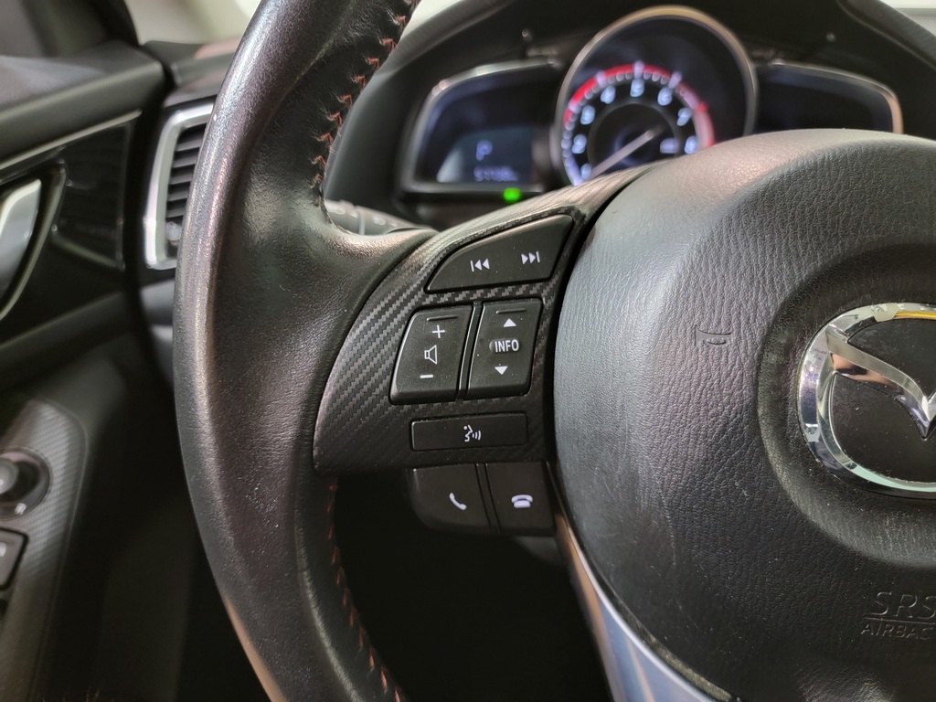 Mazda Mazda3 2015
