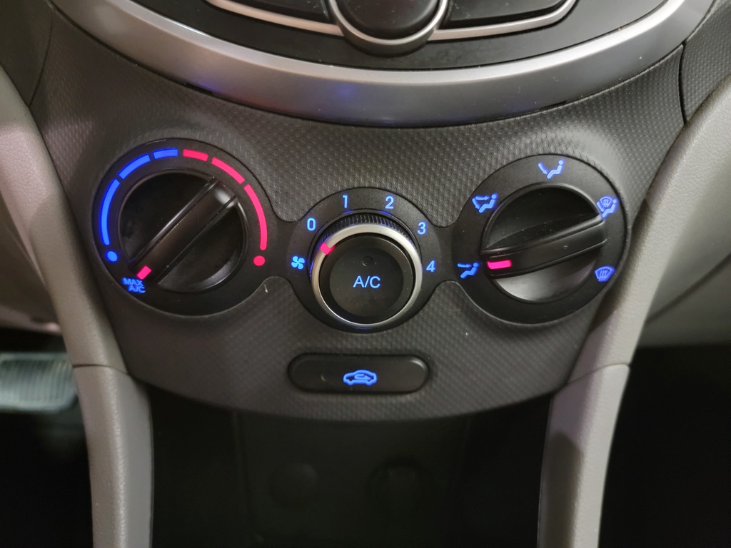 Hyundai Accent 2016