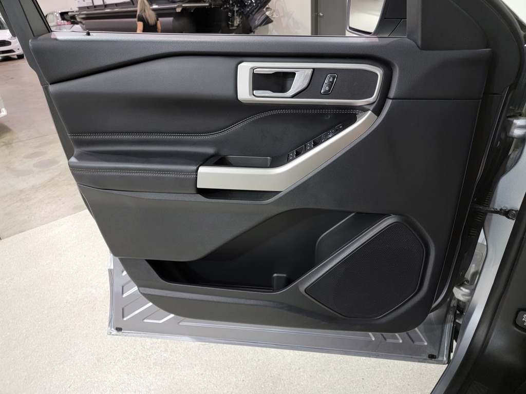 Ford Explorer 2021
