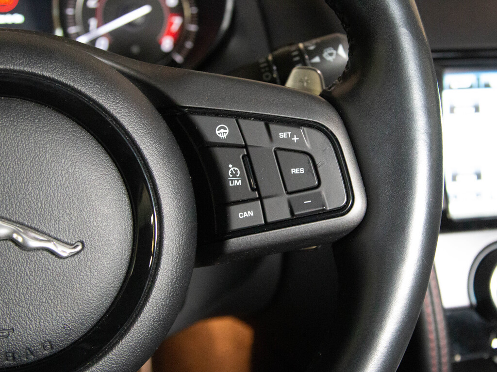 2017 Jaguar F-TYPE R, Toronto, Cash