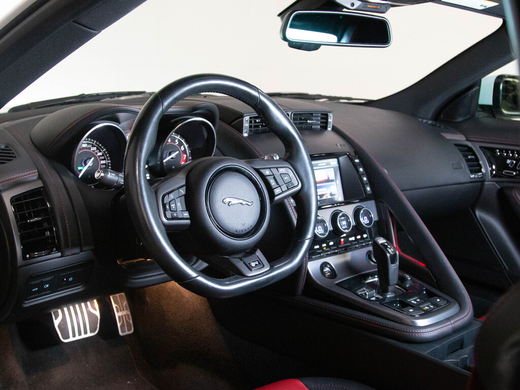 2017 Jaguar F-TYPE R, Toronto, Cash