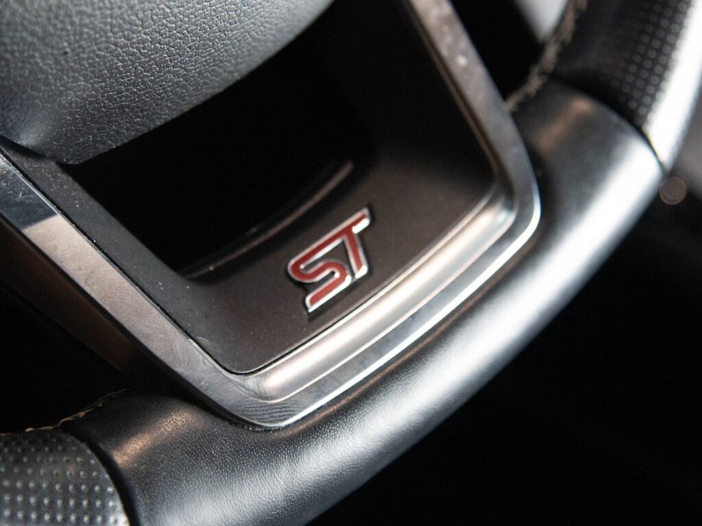 2021 Ford Explorer ST, Toronto, Cash