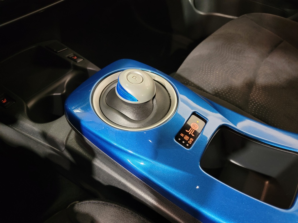 Nissan LEAF 2016