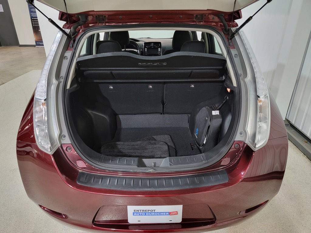 Nissan LEAF 2016