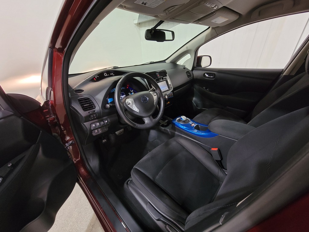 Nissan LEAF 2016