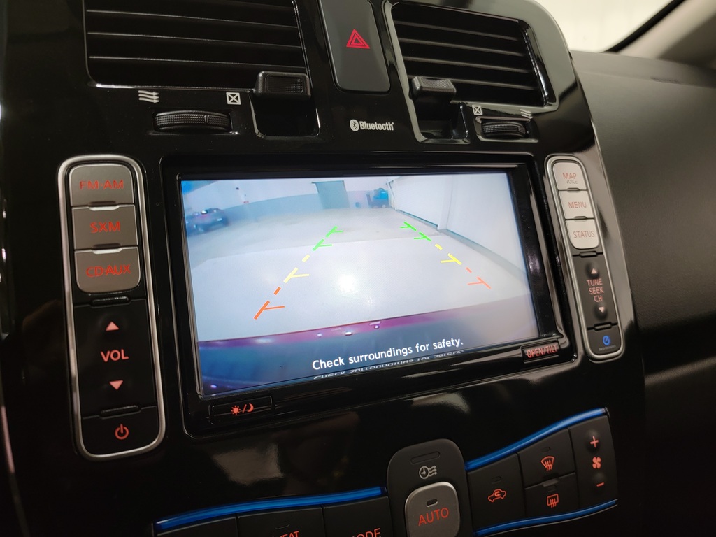 Nissan LEAF 2016