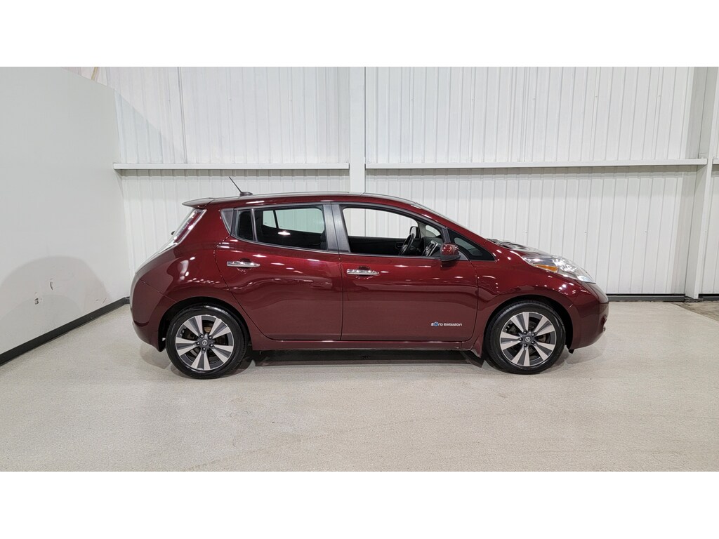 Nissan LEAF 2016