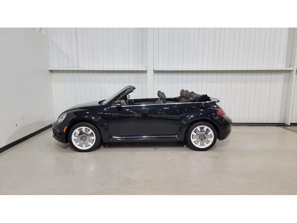 Volkswagen Beetle Convertible 2019