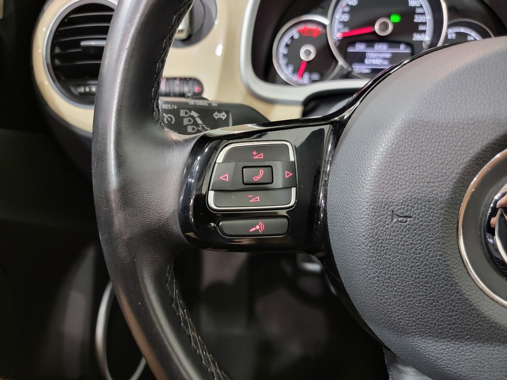 Volkswagen Beetle Convertible 2019
