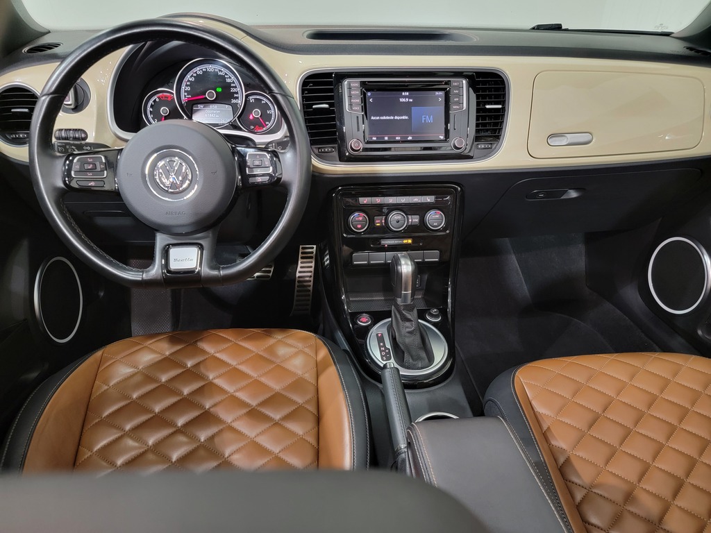 Volkswagen Beetle Convertible 2019