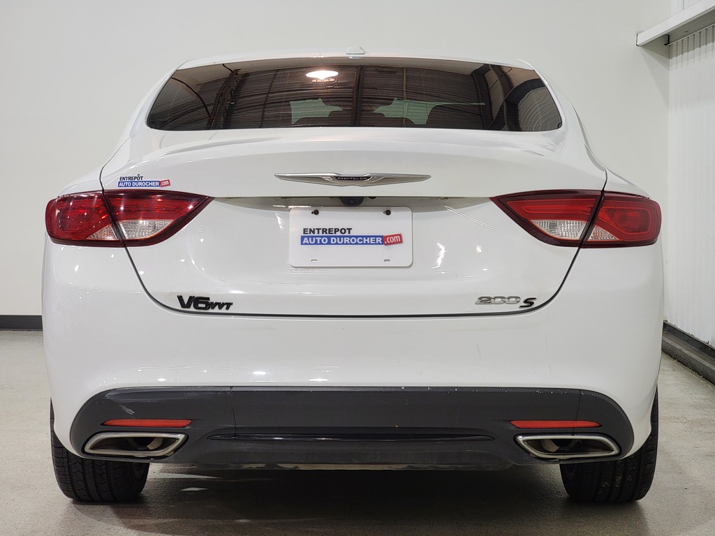 Chrysler 200 2015