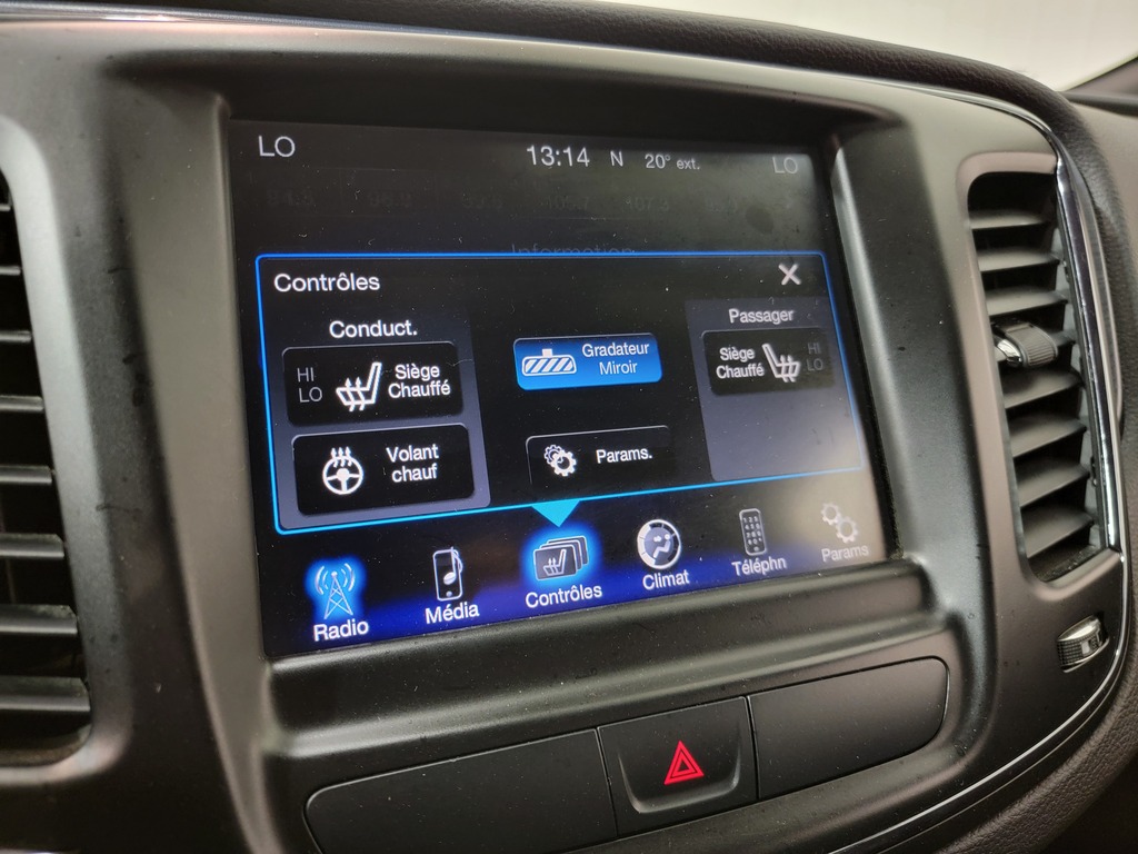 Chrysler 200 2015