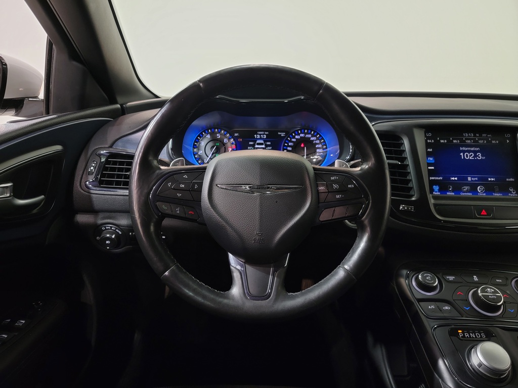 Chrysler 200 2015