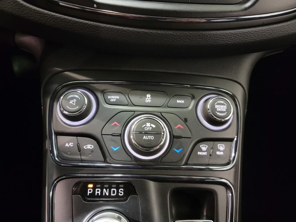 Chrysler 200 2015