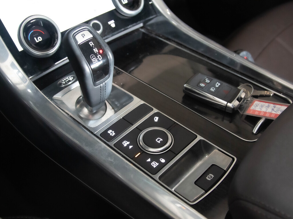 2020 Land Rover Range Rover Sport HSE MHEV, Toronto, Cash